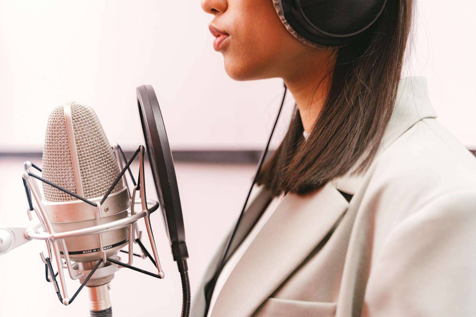 Top 5 Free VST Plugins for Vocal Processing
